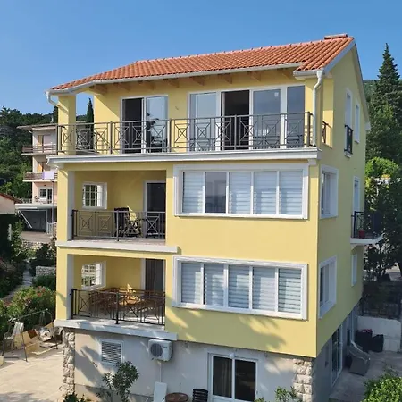 Benko Apartment *